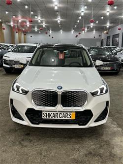 بي ام دبليو iX1